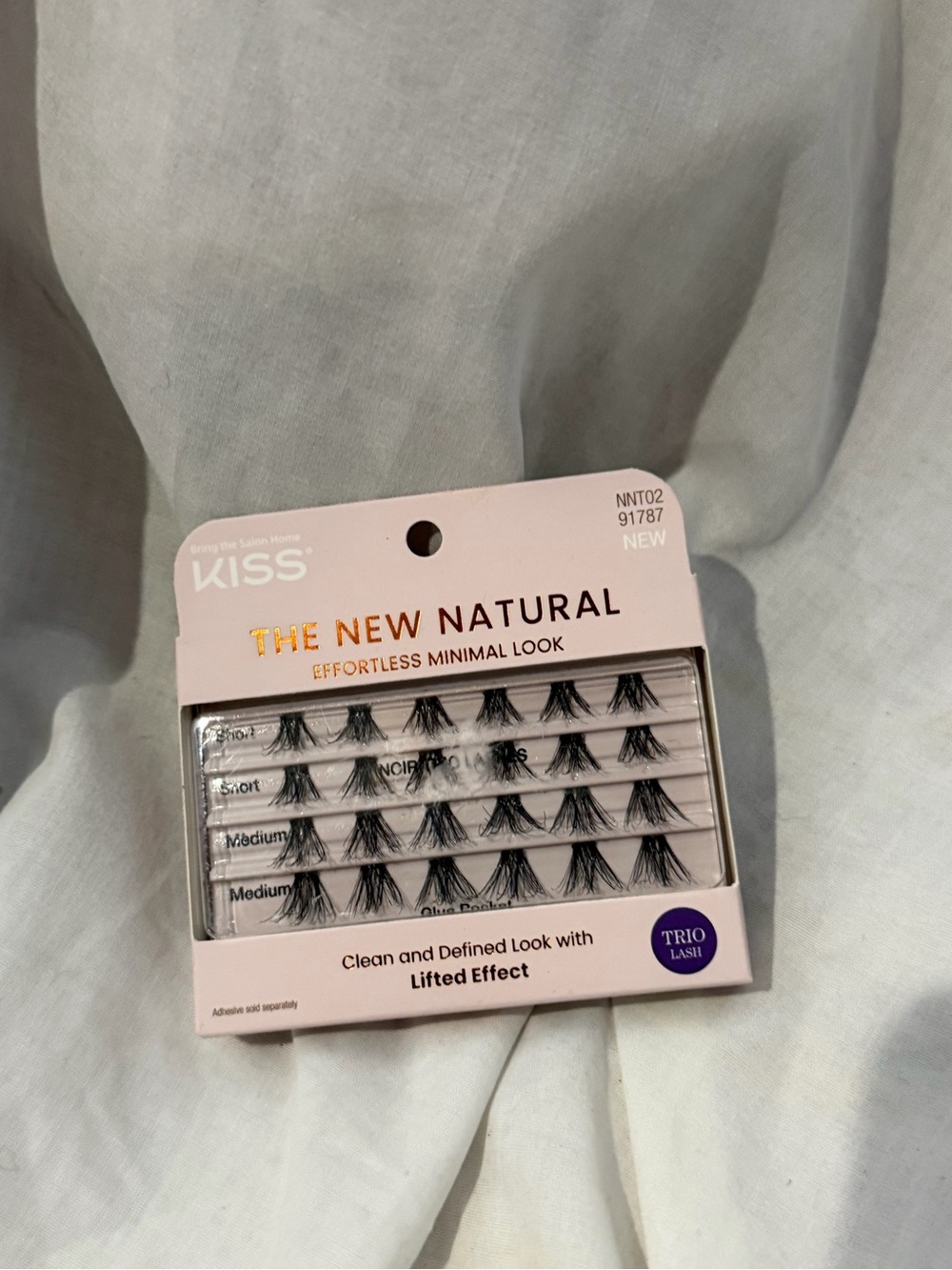 Kiss The New Natural Trio Lashes - Pink and Black Packaging